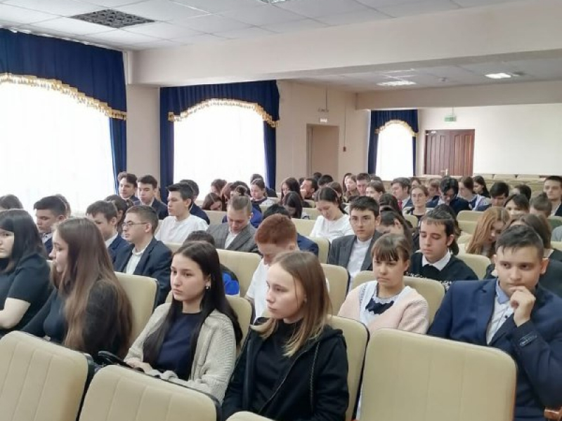 Знакомство школьников села Буздяк с Академией при Главе РБ