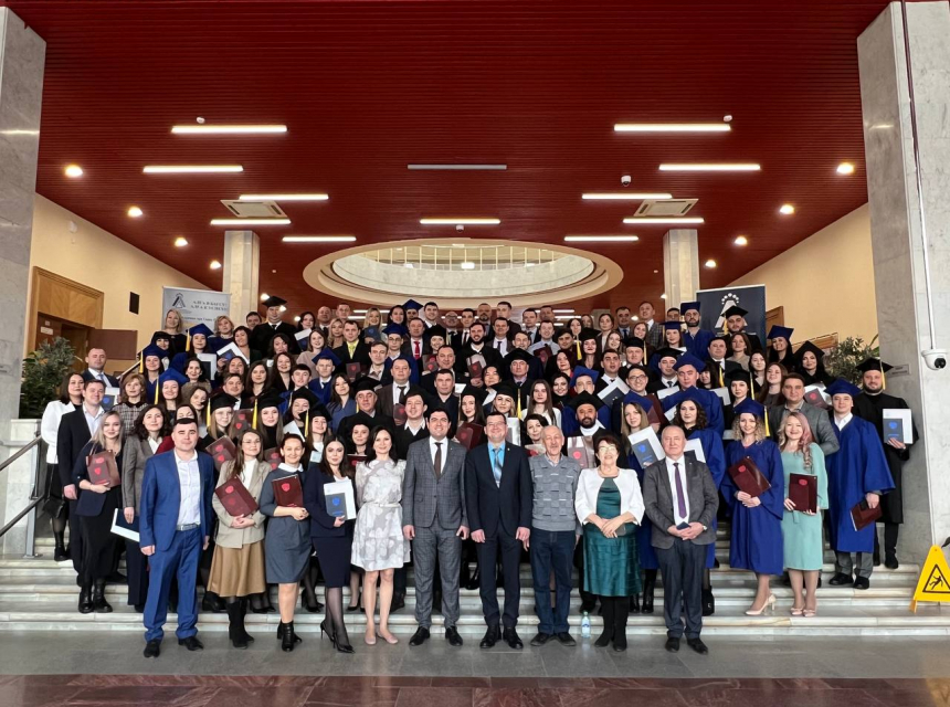 В Башкирской академии государственной службы и управления при Главе Республики Башкортостан торжественно выпустились 189 магистрантов